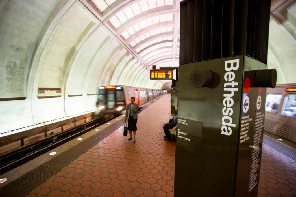 Dc'S Best Location 4 Bed With Parking Walk To Metro And Nightlife Bethesda Row Chevy Chase Exterior foto